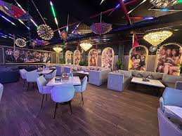 Kitty party venues rental in Party and celebration venues category